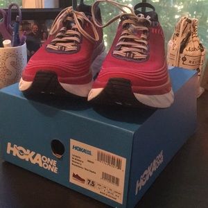 Hokas One One Bondi 6